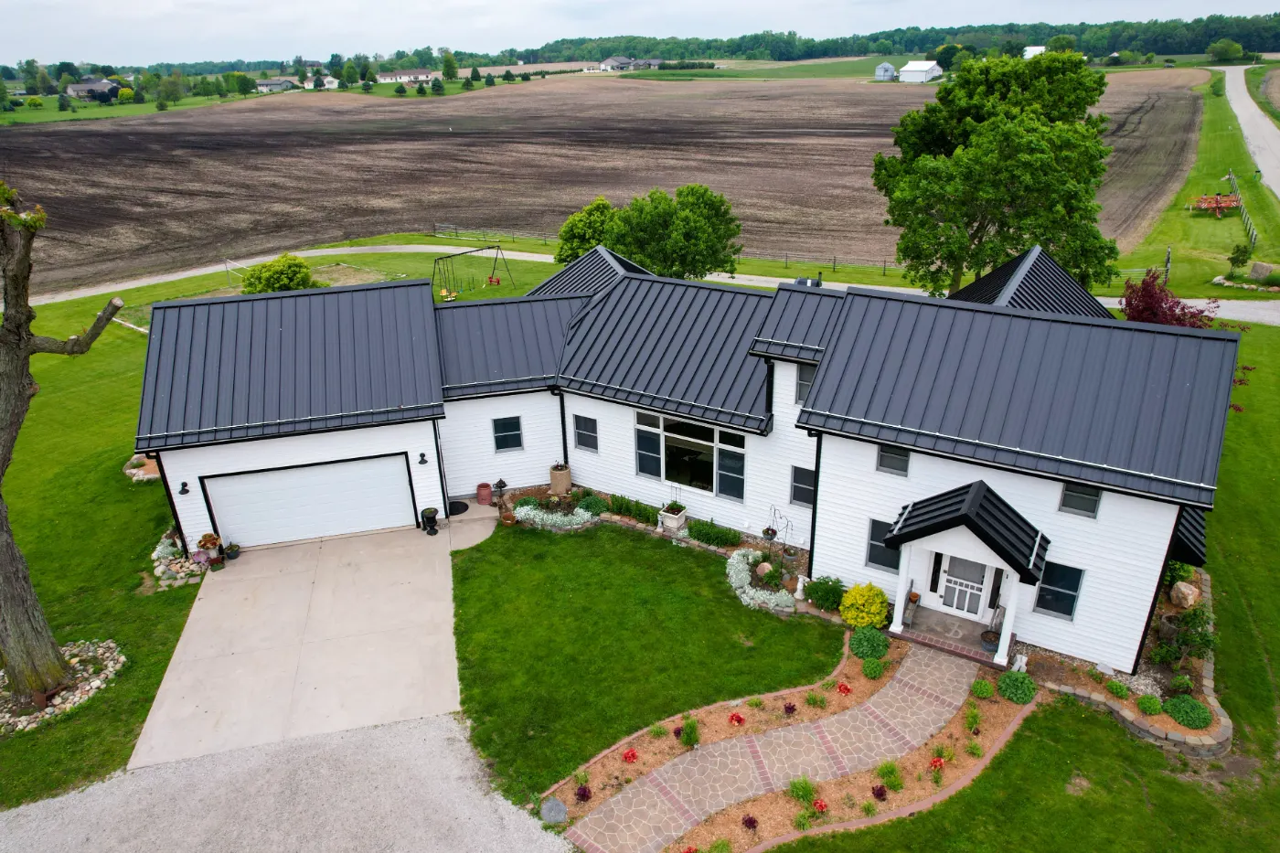 Manufacturer-certified roof installation in Fairland